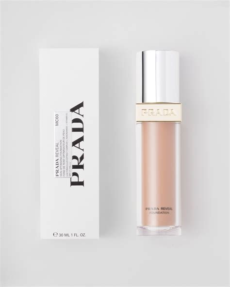 Prada Reveal Skin Optimizing Foundation 